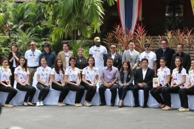 “นางสาวไทย2559 เดอะเรียลลิตี้” เดินทางลงพื้นที่จังหวัดนราธิวาส ศึกษาดูงานโครงการพระราชดำริฯ สร้างกิจกรรมสร้างรอยยิ้มแก่เจ้าหน้าที่และประชาชนในพื้นที่