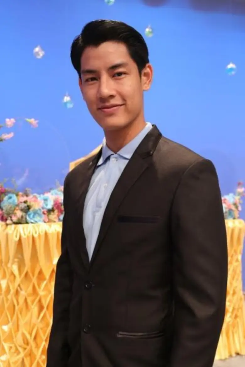 บอล จิตรภาณุ,ลีน่า ลลินา ตัวแทนนักแสดงจากช่อง 3 ร่วมถวายพระพรชัยมงคล เนื่องในวโรกาส วันเฉลิมพระชนมพรรษา 12 สิงหาคม 2559