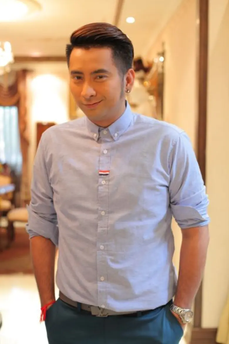 ข่าวซุบซิบ: บอล เชิญยิ้ม ,เอ ไชยา