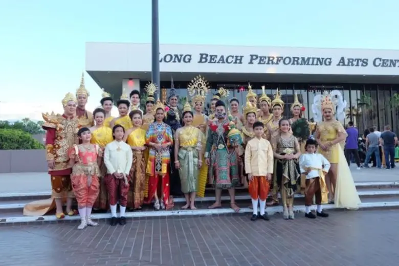 ถือเป็นผู้ปิดทองหลังพระตัวจริง เสียงจริง ...