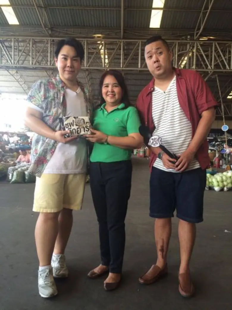 สัปดาห์นี้เป็นเทปพิเศษของรายการ "เชฟบุ๊ค ...