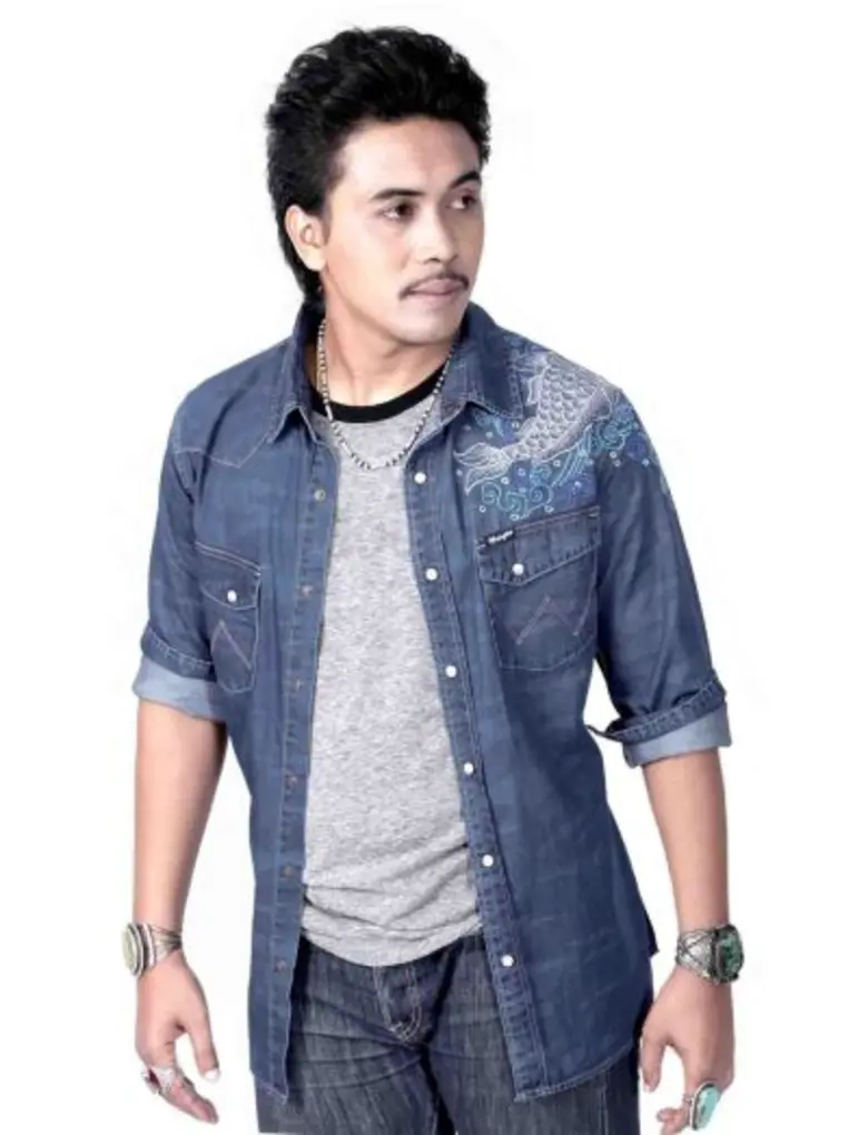 ข่าวซุบซิบ: จ๊ะ อาร์สยาม, เดช อิสระ อาร์สยาม