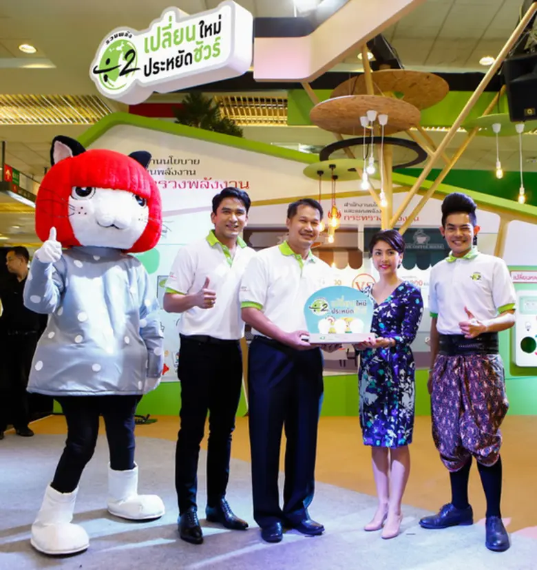 เก่ง-ป๋อ ลุยงานแฟร์ "บ้านและสวนแฟร์ 2016"...