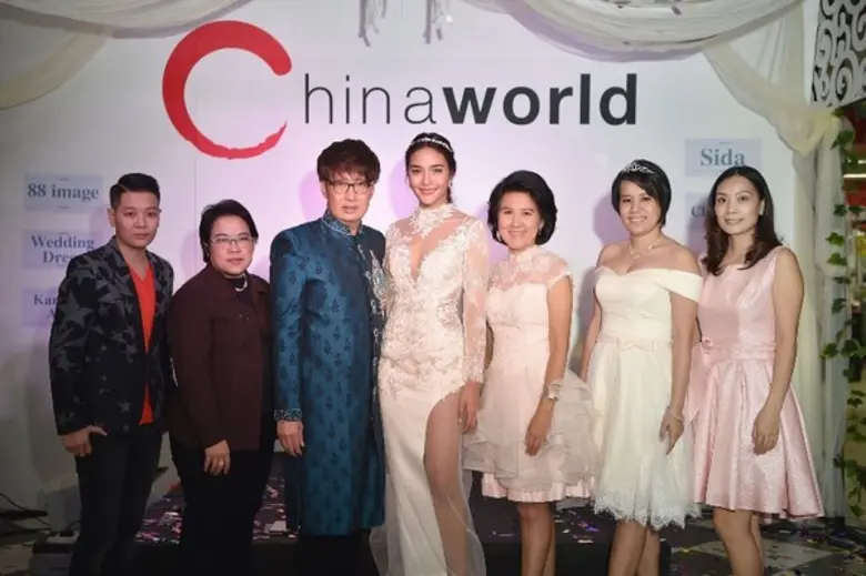 ศูนย์การค้าไชน่าเวิลด์ อาณาจักรแห่งผ้าม้ว...