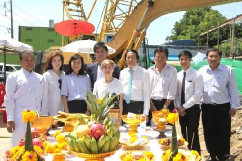 พันธ์เลิศ ใบหยก ประธานกลุ่มใบหยก เป็นประธ...