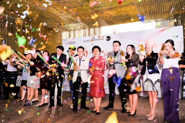 ดร.มัทนา สานติวัตร กรรมการสภามหาวิทยาลัยก...