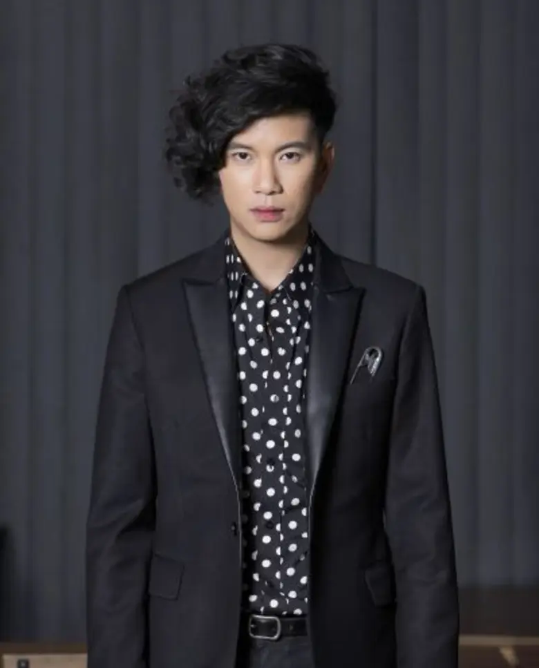 แอบเห็น หนุ่มกราฟ-โอสธี ซุ่นมงคล หนึ่งในส...