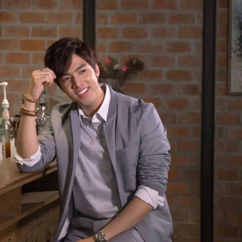 นอกจากรับบทเป็นพระเอกให้กับอภิมหาโปรเจคแห...