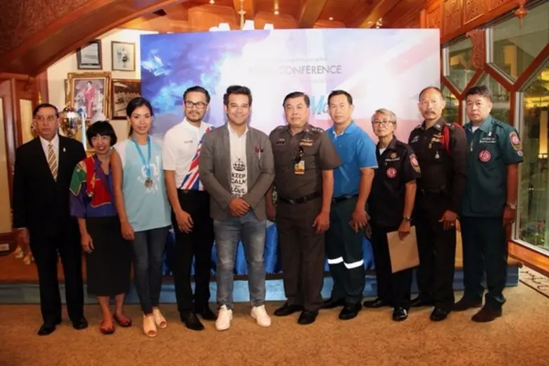 ดร. ทวีเวท ศรีณรงค์ นายกสมาคมนักเรียนเก่า...