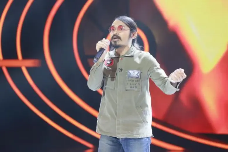 ทีวีไกด์: รายการ “Stage Fighter ไมค์หมู่ สู้ ฟัด” สั่นสะเทือนครั้งใหญ่! “โหด มัน หวาน” บุกเวที โชว์ฟอร์มอันร้อนแรง