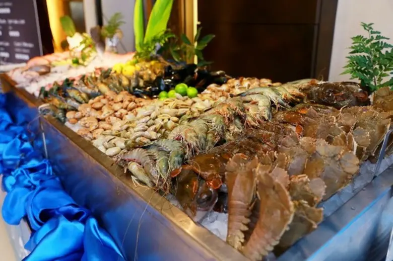 ควงแขนคุณแม่ อิ่มฉลอง “วันแม่แห่งชาติ” กับบุฟเฟ่ต์นานาชาติ ณ โรงแรมเซ็นทาราแกรนด์ฯ เซ็นทรัลเวิลด์