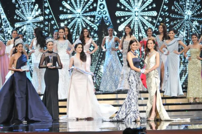 ในค่ำคืนแห่งการเฟ้นหาสาวงามของเวทีประกวดม...