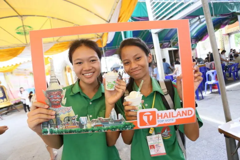 Thailand Top Vote ร่วมกับไผ่ทองไอศครีม จั...