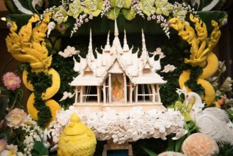 เป๊ะปังอลังเวอร์!! ชมผลงานแกะสลักผัก ผลไม้  เฉลิมพระเกียรติฯ ชิงถ้วยพระราชทานสมเด็จพระนางเจ้าฯพระบรมราชินีนาถ