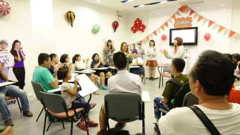 "เก่งพูด กล้าทำ มาตรฐานโลก" กับโรงเรียนสอนภาษาอังกฤ...