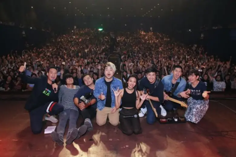 แสตมป์ - KLEAR กอดคอฟีดเจอริ่งสุดมันส์ จัดเต็มสนุก-ซึ้ง คัฟเวอร์เพลงเพราะให้หายคิดถึง