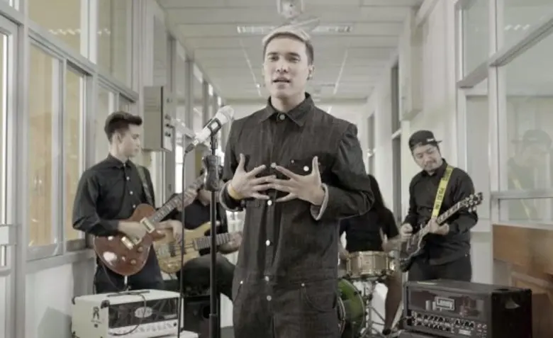 หลังจากปล่อยซิงเกิ้ล "วันละโรค" (Sick) ออกมาให้แฟนๆ...