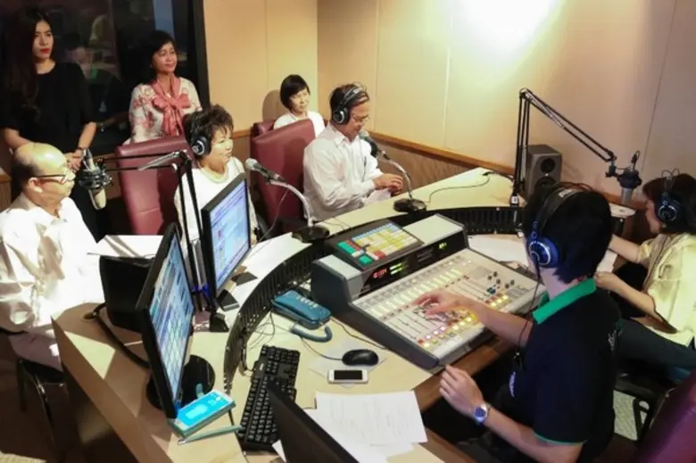 เปิดสถานี RU Easy Radio