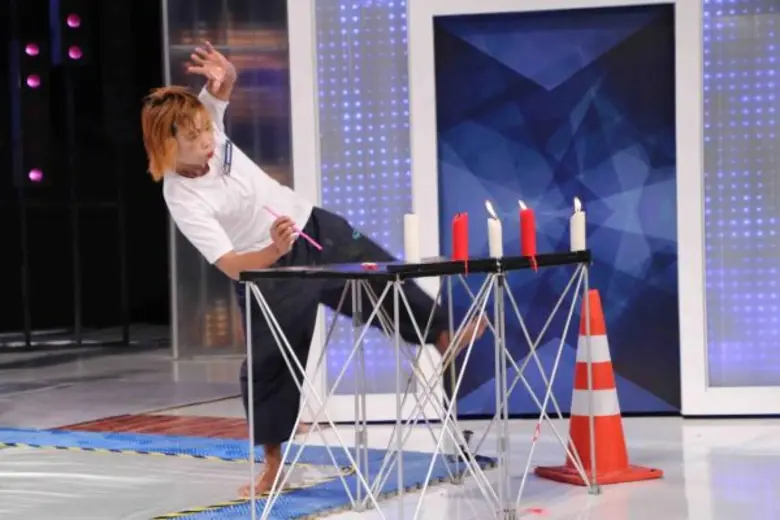 ทีวีไกด์: รายการ "Honey Hero คู่รักนักสู้" “แท็ค ภรัณยู” ถนัดใช้ “ลิ้น” เล่นเกมสุดโหด ปะทะ “ดาว ขำมิน” และ “เทพพิทักษ์ แอสละ”