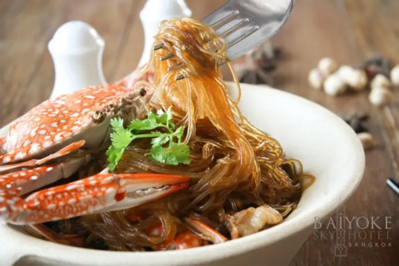 โรงแรมใบหยก สกาย ขอเชิญคุณและครอบครัวมาอิ่มเอมไปกับ...