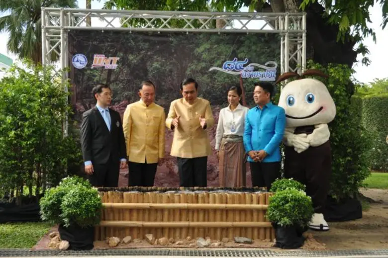 ททท. สืบสานพระราชดำริ สร้าง 84 ฝายถวายแม่ ร่วมเทิดพระเกียรติ 84 พรรษามหาราชินี หวังพลิกผืนป่าแด่น แหล่งต้นน้ำจังหวัดเพชรบุรี