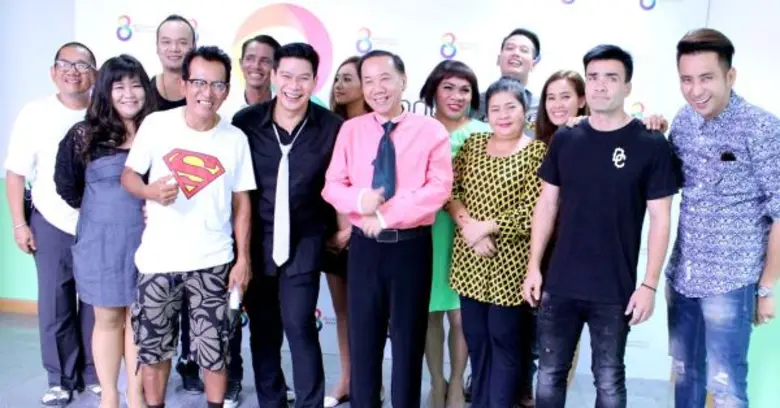 สร้างสรรค์รายการวาไรตี้บันเทิงอย่างครบรส ...