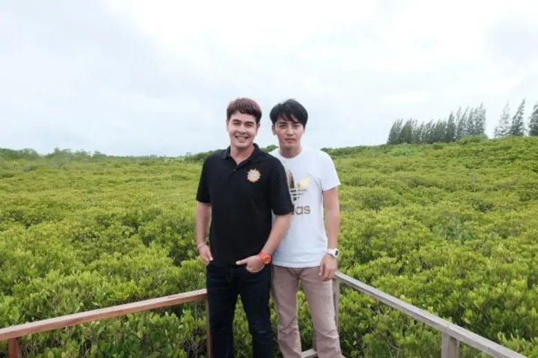 รายการซุปตาร์มาแล้ว : เวลา 16.00 น. ดีเจน...