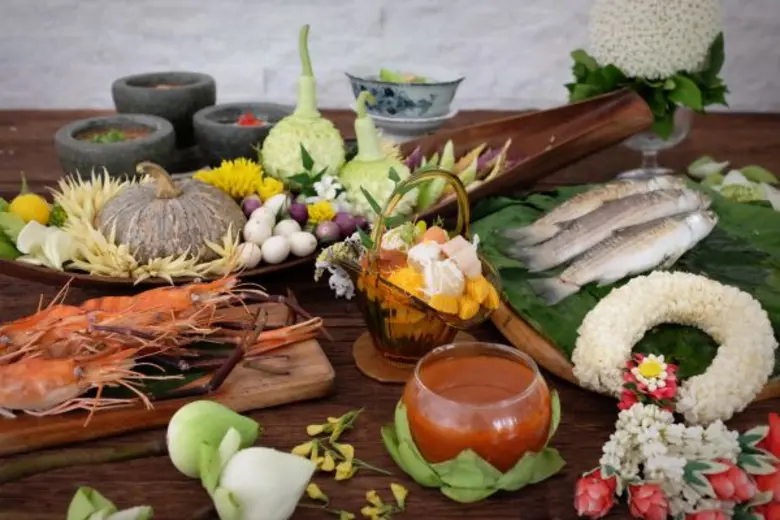 ๑๒ สิงหาคม ๒๕๕๙ นี้ โรงแรมหัวช้าง เฮอริเท...