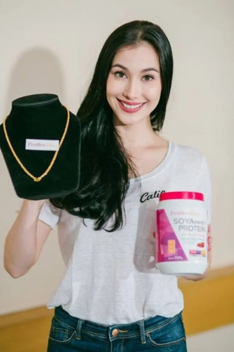 จบไปแล้วนะคะสำหรับกิจกรรม Strike a pose จ...