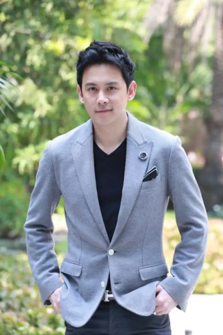 ห่างหายงานละครไปเกือบสิบปี ก่อนจะกลับมารั...