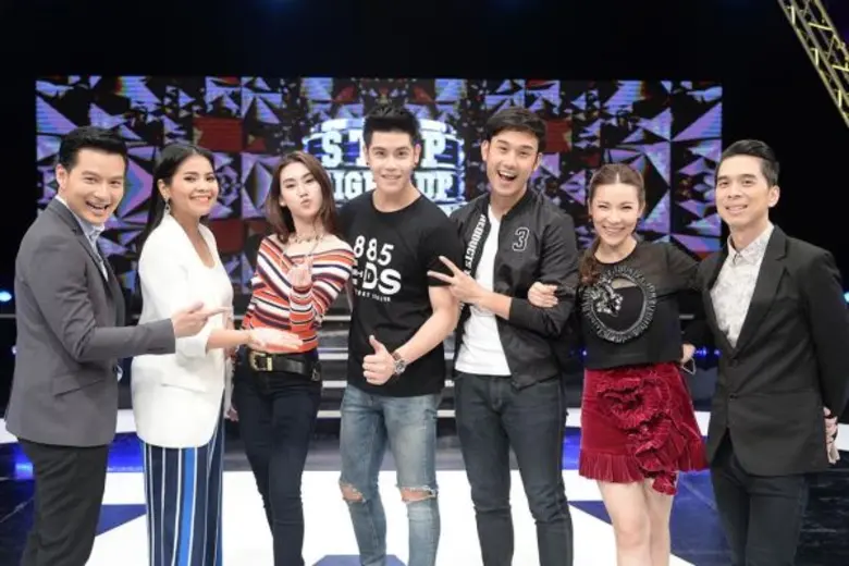 ทีวีไกด์: รายการ “STEP RIGHT UP ใครเก่ง...ใครได้” “เอกกี้-เอกชัย” สูญสิ้นความเป็นตัวเอง ถูกทักผิด กลางรายการ!!!