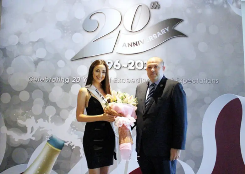 มร. แมทธิว เรย์โนลด์ ผู้จัดการทั่วไปโรงแร...