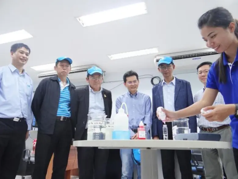 นายเสรี ศุภราทิตย์ ผู้ว่าการ การประปาส่วน...