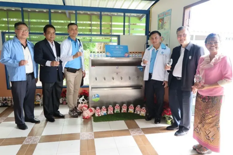 กปน. กลุ่มทีมรวมใจ “ปันน้ำใจ ให้น้ำ ให้ชีวิต”