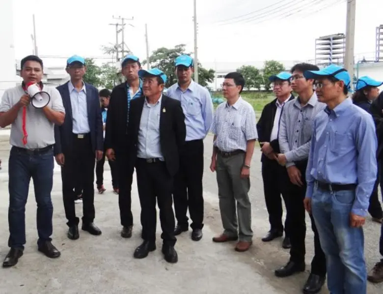 นายเสรี ศุภราทิตย์ ผู้ว่าการ การประปาส่วน...