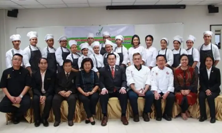 สถาบันอาหาร เดินหน้าปั้น “มาตรฐานอาหารไทย” ไม่ให้ผิดเพี้ยน นำร่องสูตรต้นแบบ 13 เมนู โดยกูรูระดับประเทศ