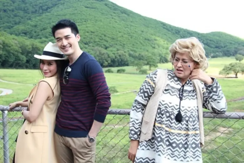 ทีวีไกด์: ละคร "สายลับรักป่วน" “พลอย” เกิดอุบัติเหตุตกรถ ATV เท้าแพลง “แจ๊ค” ได้ทีอาสาอุ้ม! หวังโกยคะแนนพิศวาส