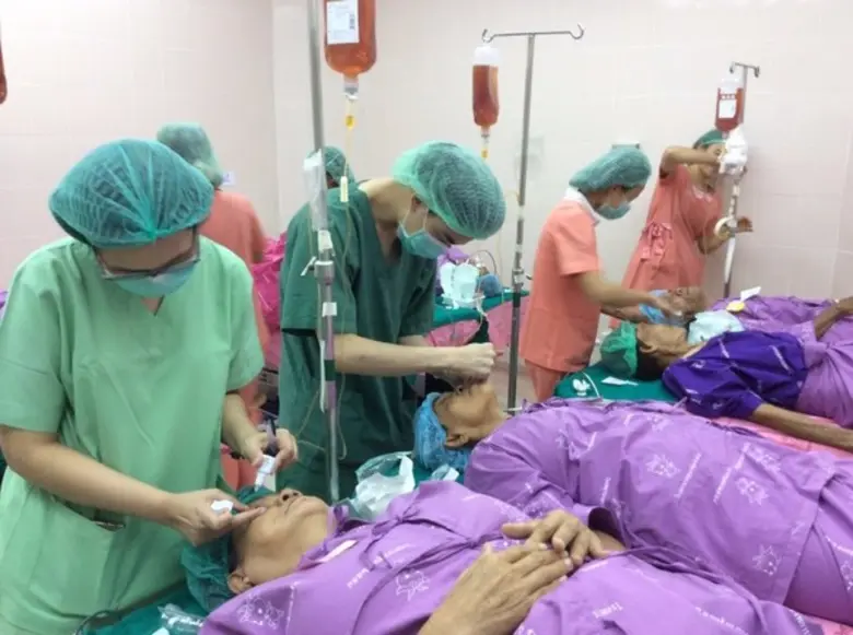 มูลนิธิพิทักษ์ดวงตาประชาชน (PECF) ออกหน่วยแพทย์ผ่าตัดตาต้อกระจก ณ โรงพยาบาลชุมแพ จังหวัดขอนแก่น