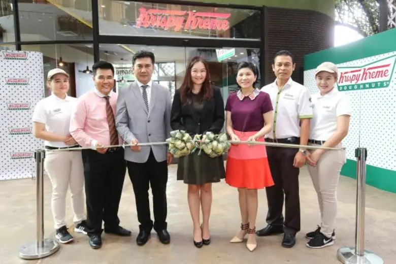 (จากซ้าย คุณศุภกิจ ประมวลทรัพย์ ผู้อำนวยก...