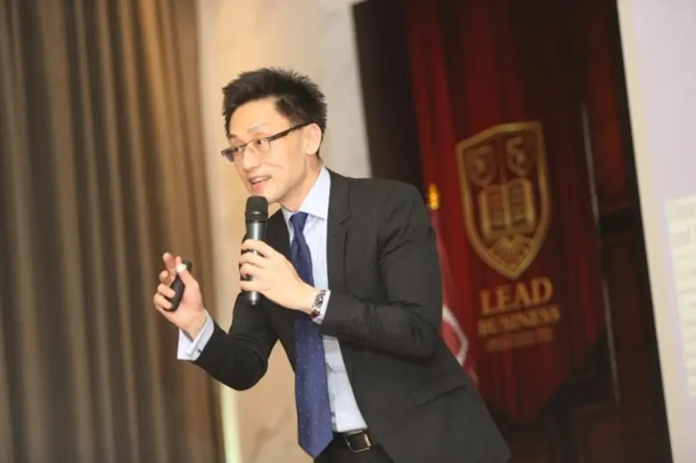 คุณไพบูลย์ นลินทรางกูร ประธานเจ้าหน้าที่บ...