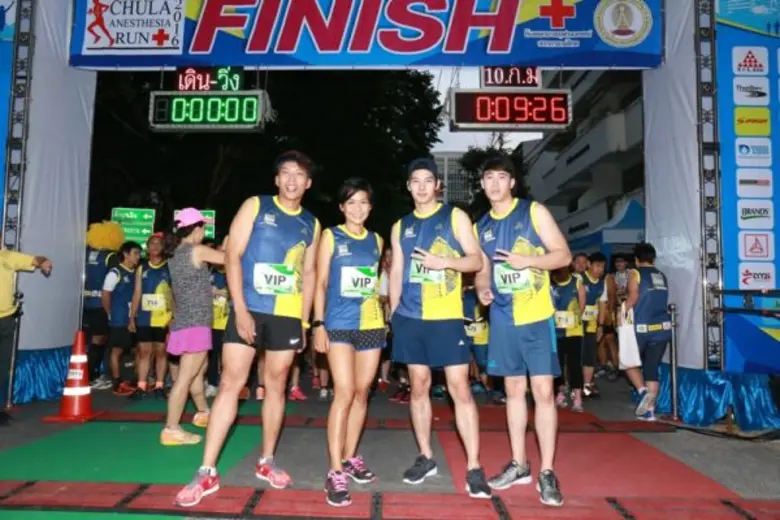 “กาละแมร์”สุดยอดทำภารกิจวิ่ง 4 ก.ม. สำเร็จ แถมใจบุญควักเงินสี่แสนบริจาคตามสัญญา