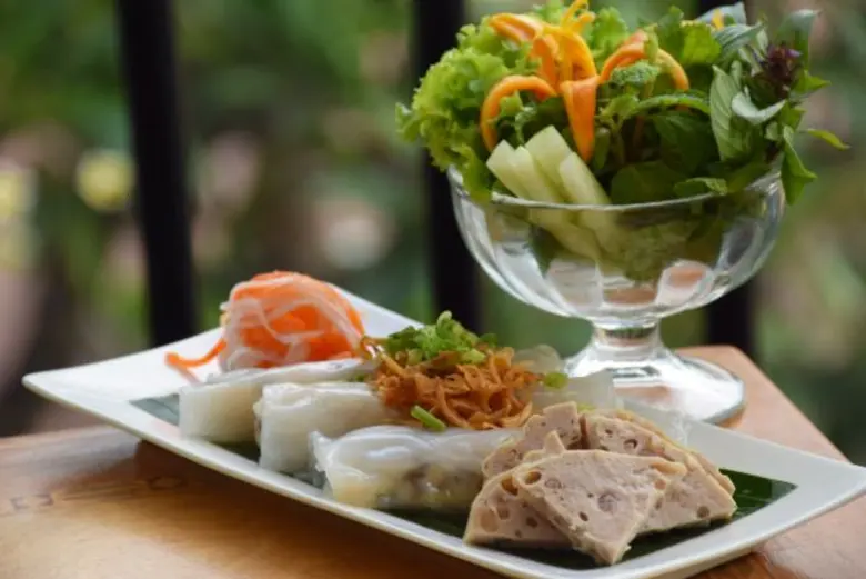 สองเมนูเด็ดของห้องอาหารสายชลที่ไม่ควรพลาด...