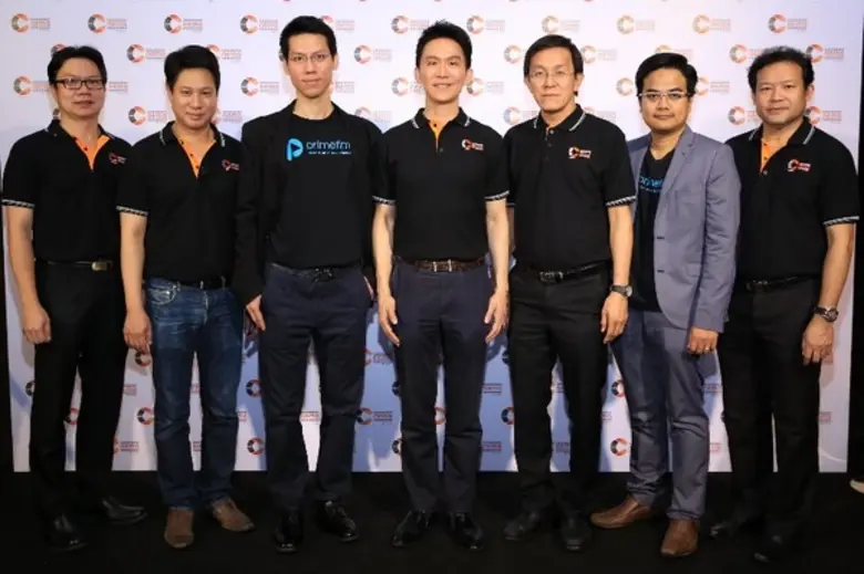 สุรพันธ์ เมฆนาวิน (กลาง) กรรมการ รักษาการ...