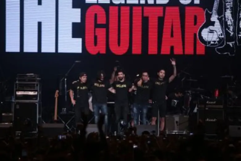 จุใจ!! 45 ปีเดอะกีต้าร์จัดเต็มอิ่ม เที่ยงวันยันเที่ยงคืน “ปั่น เสก โป่ง” โชว์เพลงฮิตชวนคิดถึงนาทีพิเศษ ใน“THE LEGEND OF THE GUITAR”