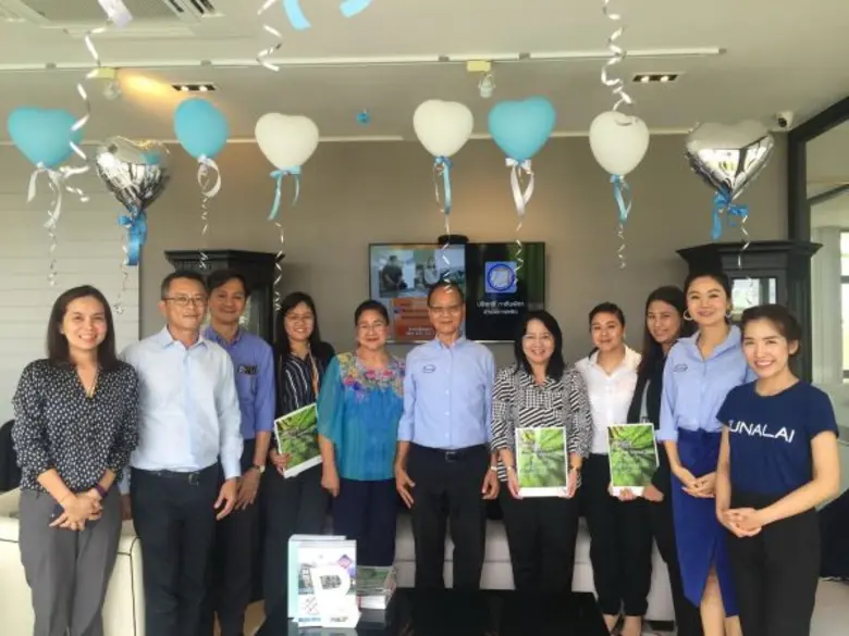 นายปกรณ์ ศังขวณิช (ลำดับที่ 6 จากซ้าย) ปร...