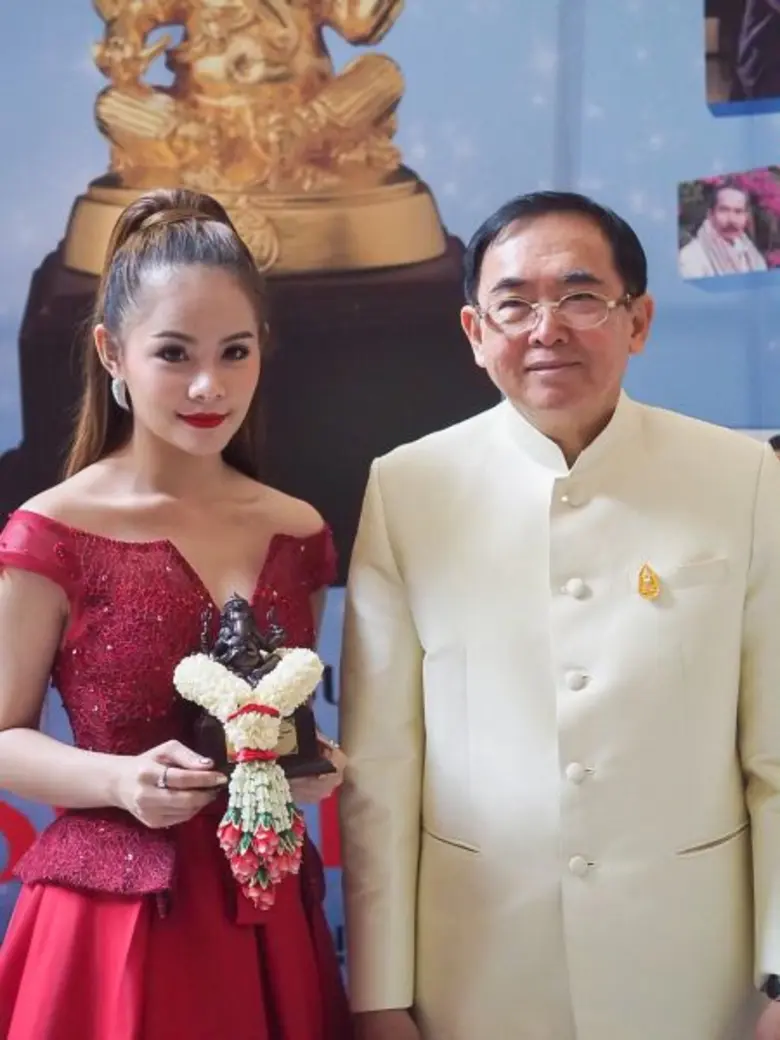 “หลิน มาสเตอร์คีย์” สุดยอด!!! คว้ารางวัลจากกรมศิลปากร