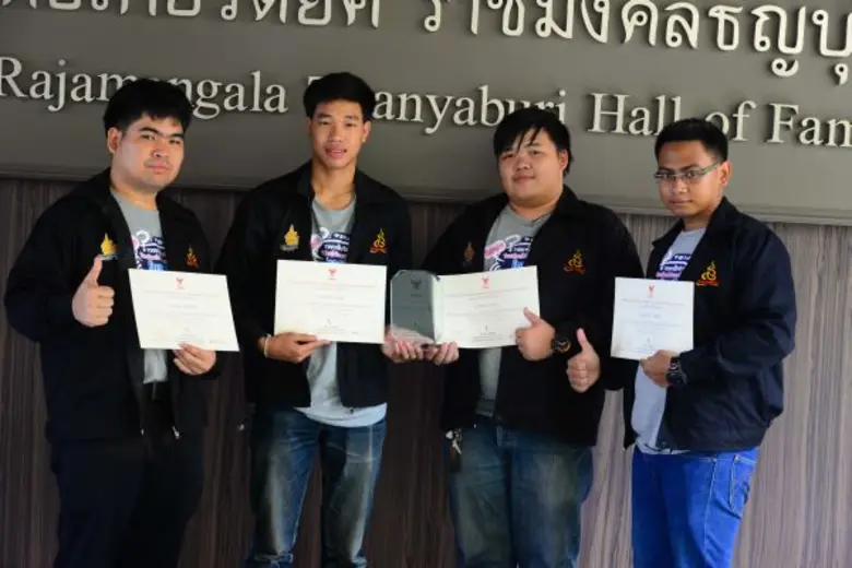 ชมรมนักวิทยุสมัครเล่น คว้ารางวัลแผนประชาสัมพันธ์ กสทช.