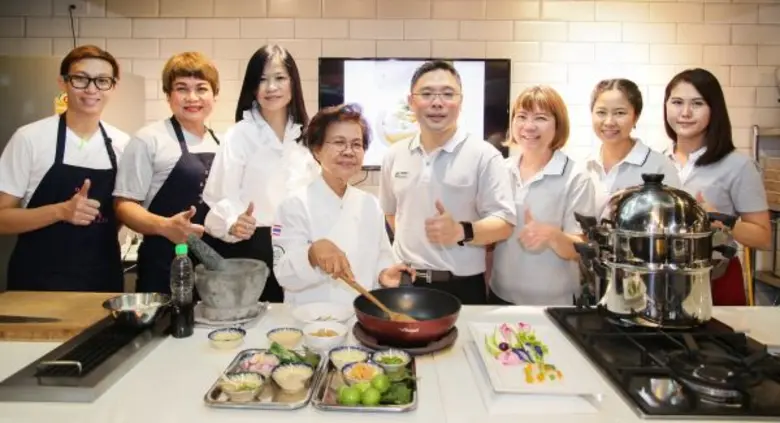 ผู้ช่วยศาสตราจารย์ กอบแก้ว นาจพินิจ (ที่ ...