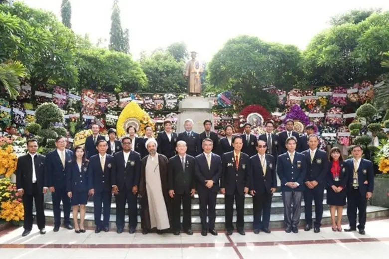 อาจารย์พรพิสุทธิ์ มงคลวนิช อธิการบดี วิทย...