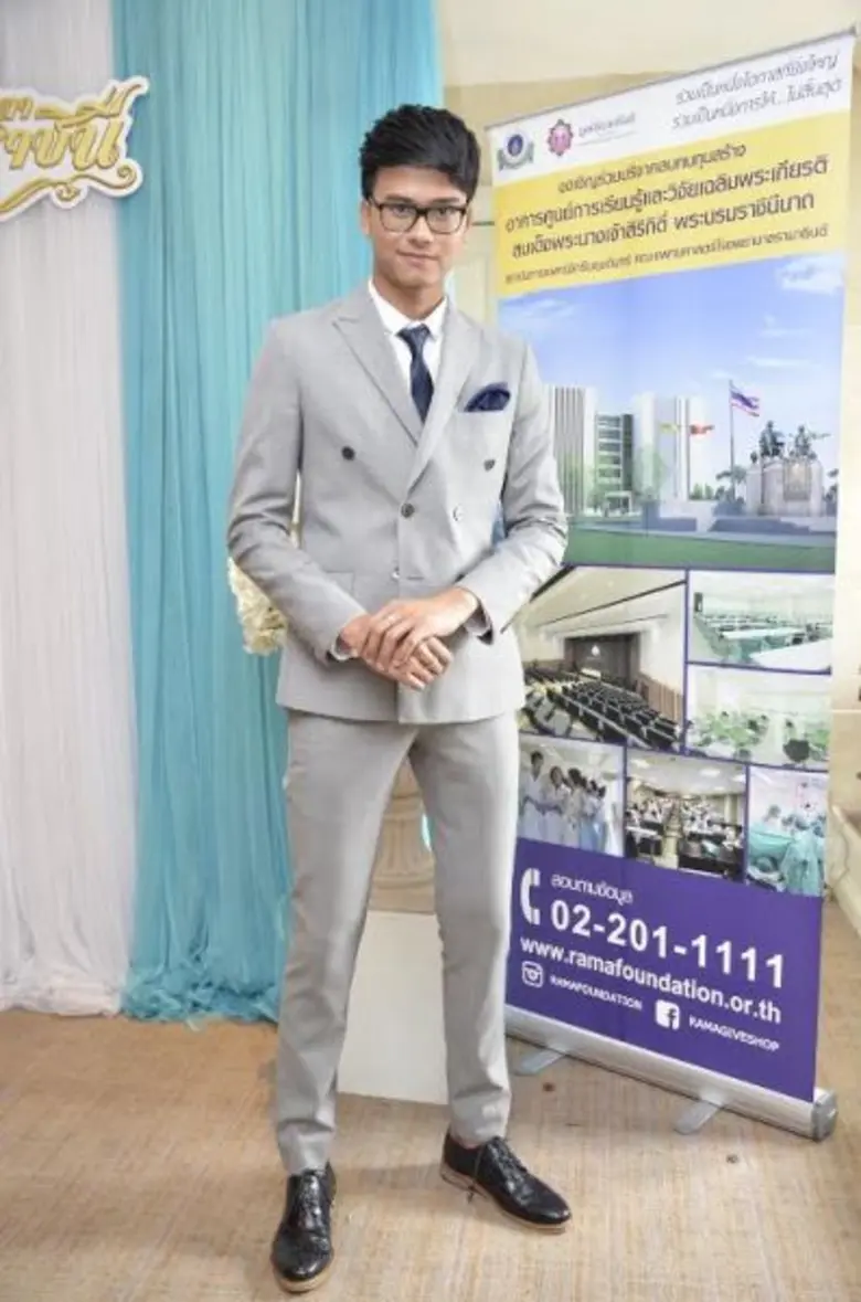 “นนท์-กลม เดอะวอยซ์” เชิญชวนทุกท่าน ร่วมชมการแสดงคอนเสิร์ต “พระมาตามหาราชินี” เพื่อเฉลิมพระเกียรติสมเด็จพระนางเจ้าสิริกิติ์พระบรมราชินีนาถ เนื่องในโอกาสเฉลิมพระชนมพรรษา 7 รอบ 84 พรรษา